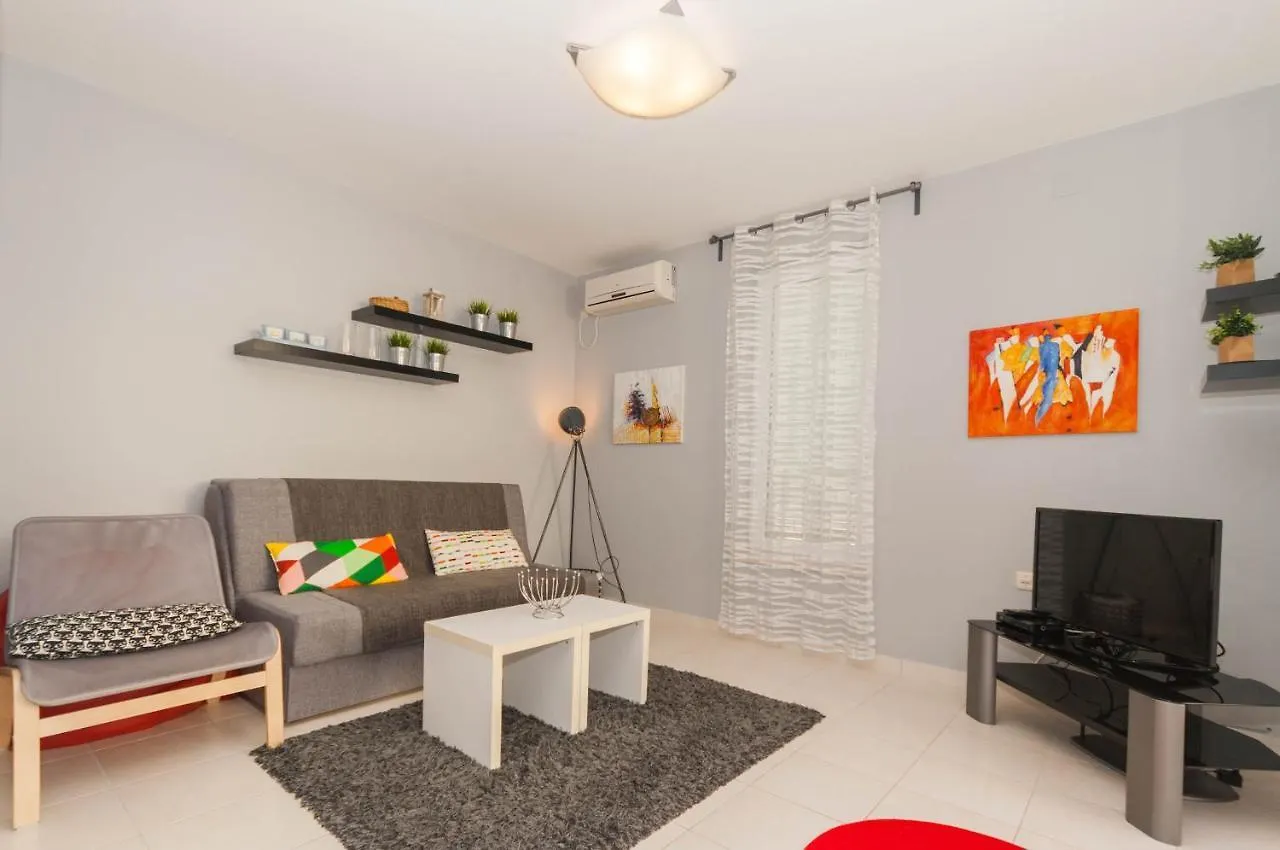באסקה Apartment Vera 0*,